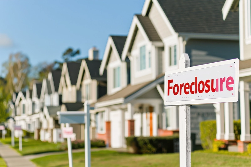 hoa foreclosure in virginia